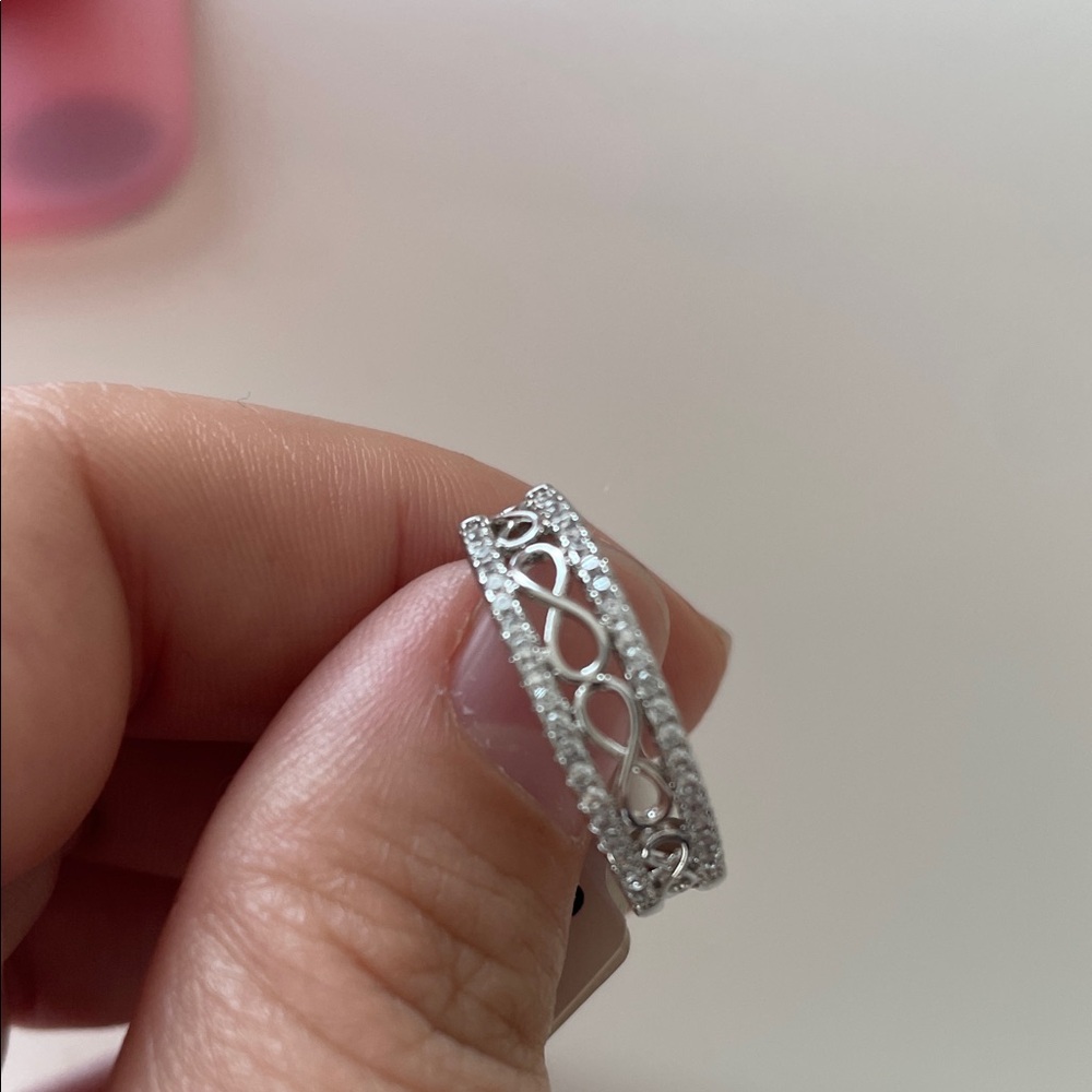 SS QZ Elegant Silver Infinity Band